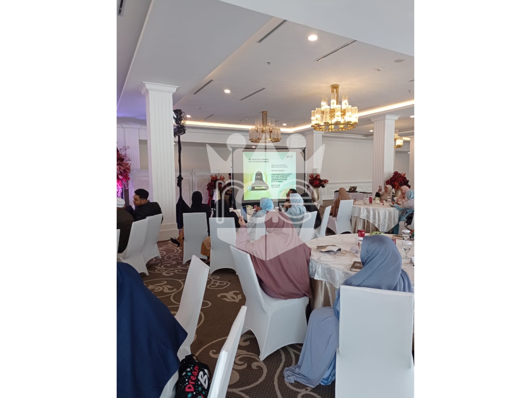 PJ2 - Projector 5000 Lumens Panasonic PLC-XM100 + Screen 2x3 m